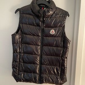 Moncler size 14A Ghany Vest in Black